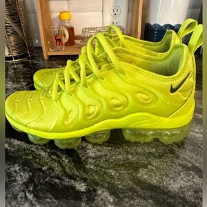Women’s Nike Vapormax Volt - Women’s size 8 - Used